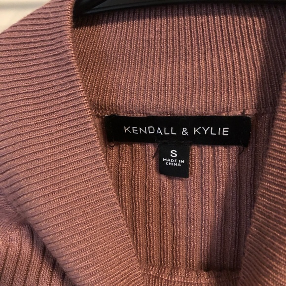 High Neck Crop Top - Picture 3 of 3